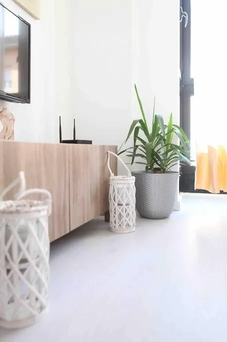 Stylish 2 Bedroom Apartment Next To Lamerced Plaza Malaga